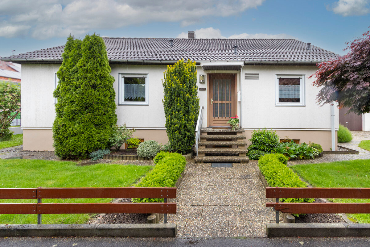 Einfamilienhaus zum Kauf 268.000 € 6,5 Zimmer 142,1 m²<br/>Wohnfläche 698 m²<br/>Grundstück Ortsbereich Hohentengen 88367