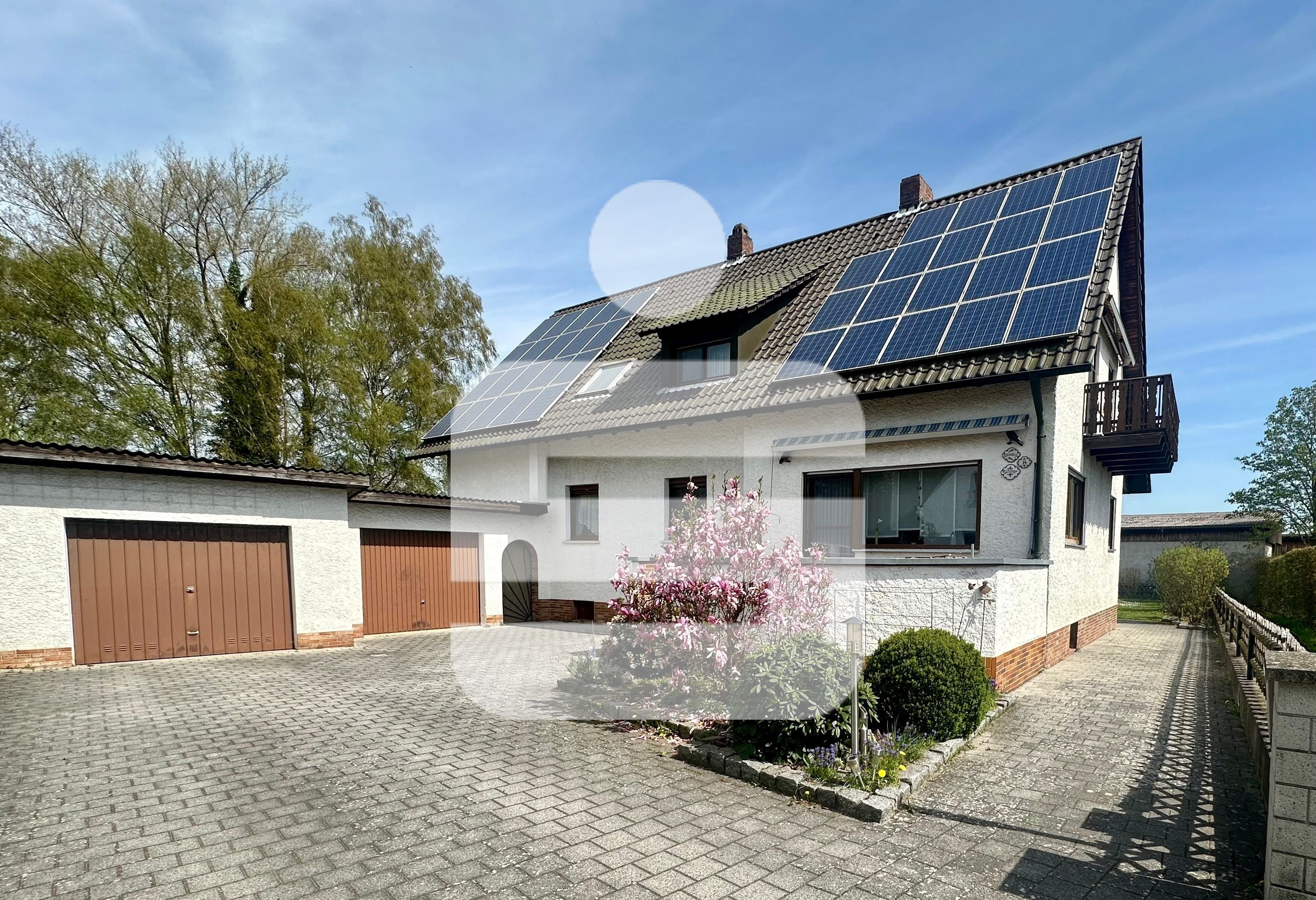 Mehrfamilienhaus zum Kauf 375.000 € 9 Zimmer 168 m²<br/>Wohnfläche 1.062 m²<br/>Grundstück Hirschau Hirschau 92242