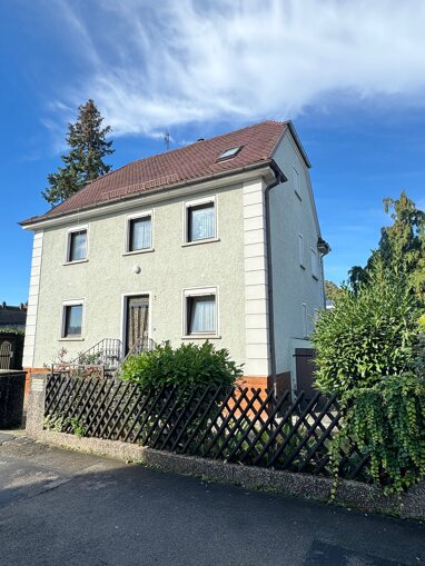 Einfamilienhaus zum Kauf 440.000 € 8,5 Zimmer 160 m² 320 m² Grundstück frei ab sofort Amtsgasse 3 Vach 180 Fürth 90768