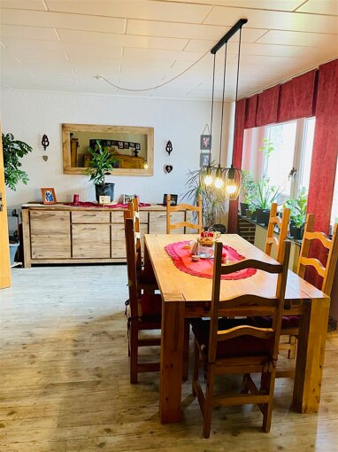 Mehrfamilienhaus zum Kauf 229.900 € 10 Zimmer 272 m² 830 m² Grundstück Gieselwerder Wesertal 34399