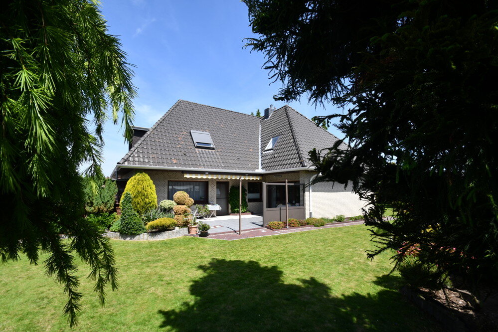 Mehrfamilienhaus zum Kauf 345.000 € 7 Zimmer 265 m² 869 m² Grundstück Twistringen Twistringen 27239