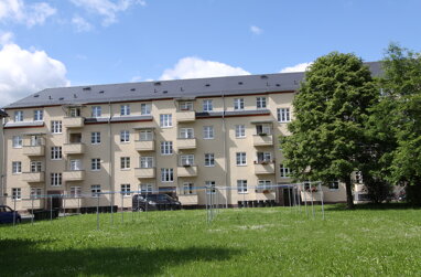 Wohnung zur Miete 271,32 € 2 Zimmer 49,3 m² 2. Geschoss frei ab sofort Karl-Liebknecht-Str. 52a Oelsnitz Oelsnitz 08606