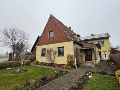 Einfamilienhaus zum Kauf 120.000 € 10 Zimmer 223 m² 928 m² Grundstück frei ab sofort Frellstedt 38373