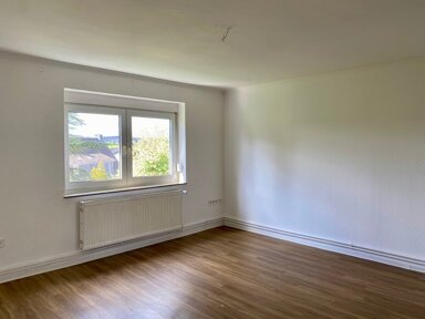 Wohnung zur Miete 630 € 2,5 Zimmer 72,5 m² 1. Geschoss frei ab 02.03.2025 Weilburger Str. 37 Usingen Usingen 61250