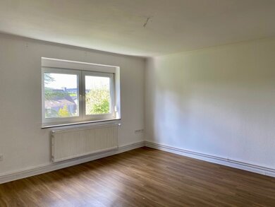 Wohnung zur Miete 630 € 2,5 Zimmer 72,5 m² 1. Geschoss frei ab 04.03.2025 Weilburger Str. 37 Usingen Usingen 61250