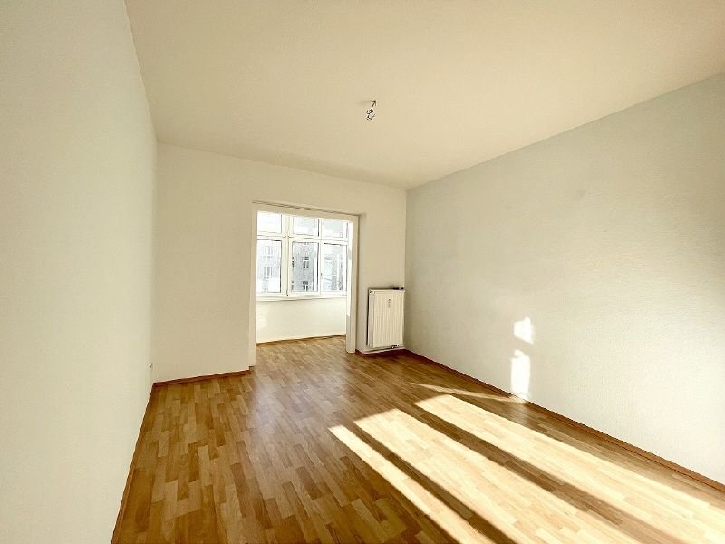 Wohnung zur Miete 567 € 2 Zimmer 51,5 m²<br/>Wohnfläche 1. Stock<br/>Geschoss Conradstraße 17 Leipziger Vorstadt (Eisenbahnstr.) Dresden 01097
