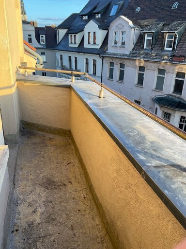 Wohnung zur Miete 679 € 4 Zimmer 99,7 m² 4. Geschoss frei ab sofort Rannische Straße 20 Altstadt Halle (Saale) 06108