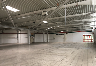 Halle/Industriefläche zur Miete 2.600 m² Lagerfläche teilbar ab 800 m² Heppens Wilhelmshaven 26384