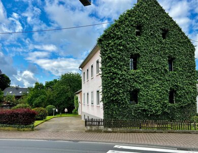 Mehrfamilienhaus zum Kauf 259.000 € 8 Zimmer 150 m² 762 m² Grundstück Niederprüm Prüm 54595