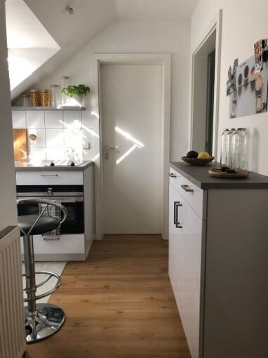 Wohnung zur Miete 560 € 1,5 Zimmer 33 m² 3. Geschoss frei ab 15.04.2025 Bayreuther Str. 43 Burgberg Erlangen 91054