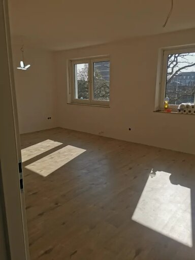 Wohnung zur Miete 700 € 3 Zimmer 98 m² Göbenplatz 6 Grüngürtel Düren 52351