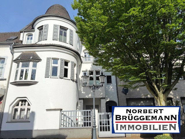Wohnung in einem stilvollen Stadthaus mit Flair !!!