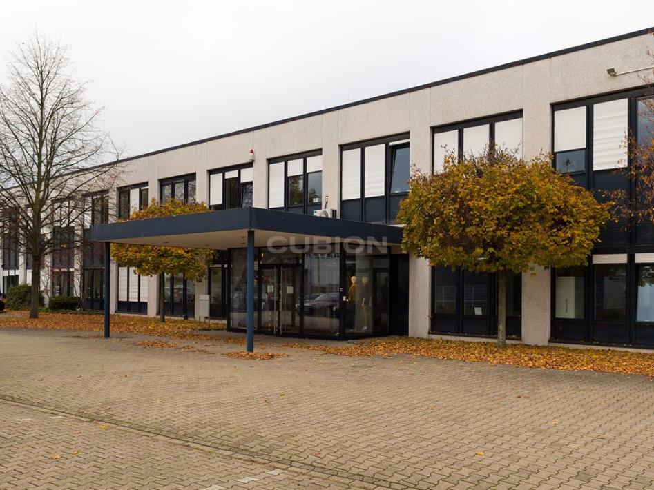 Büro-/Praxisfläche zur Miete Provisionsfrei 8,90 € 497 m²<br/>Bürofläche Ab 497 m²<br/>Teilbarkeit Daimlerstr. 3 Neumühl Duisburg 47167