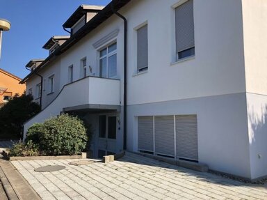 Wohnung zur Miete 390 € 1 Zimmer 25,7 m² frei ab sofort Karlstraße 18, Rielingshausen Marbach am Neckar 71672