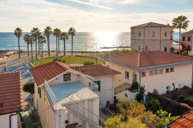 Villa zum Kauf 795.000 € 8 Zimmer 154 m² 300 m² Grundstück Meerblick Santo Stefano Al Mare 18010