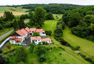 Einfamilienhaus zum Kauf 895.000 € 10 Zimmer 300 m² 30.000 m² Grundstück Weyer Villmar 65606
