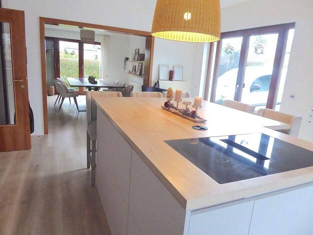 Mehrfamilienhaus zum Kauf 699.000 € 11 Zimmer 299 m² 770 m² Grundstück Erda Hohenahr 35644