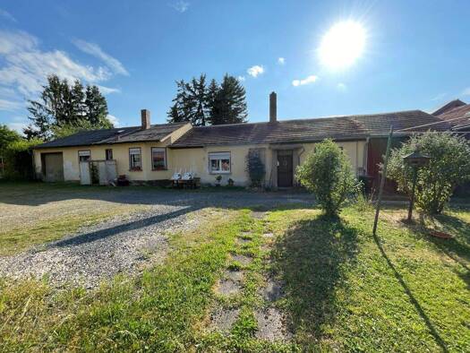 Einfamilienhaus zum Kauf 180.000 € 5 Zimmer 128 m² 1.558 m² Grundstück Tirschenreuth 95643