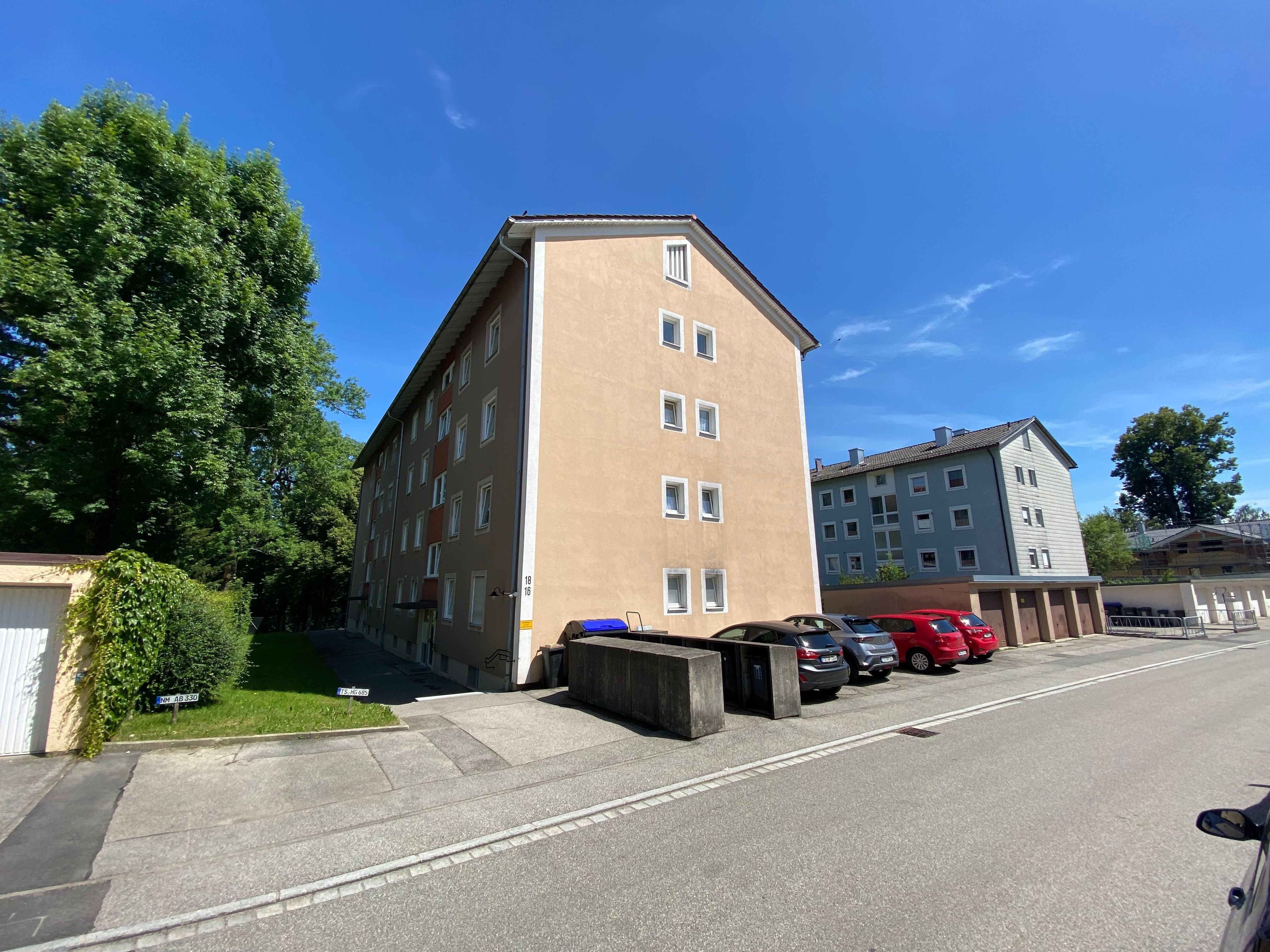 Wohnung zum Kauf 230.000 € 3 Zimmer 68,3 m²<br/>Wohnfläche 2.<br/>Geschoss Traunstein Traunstein 83278