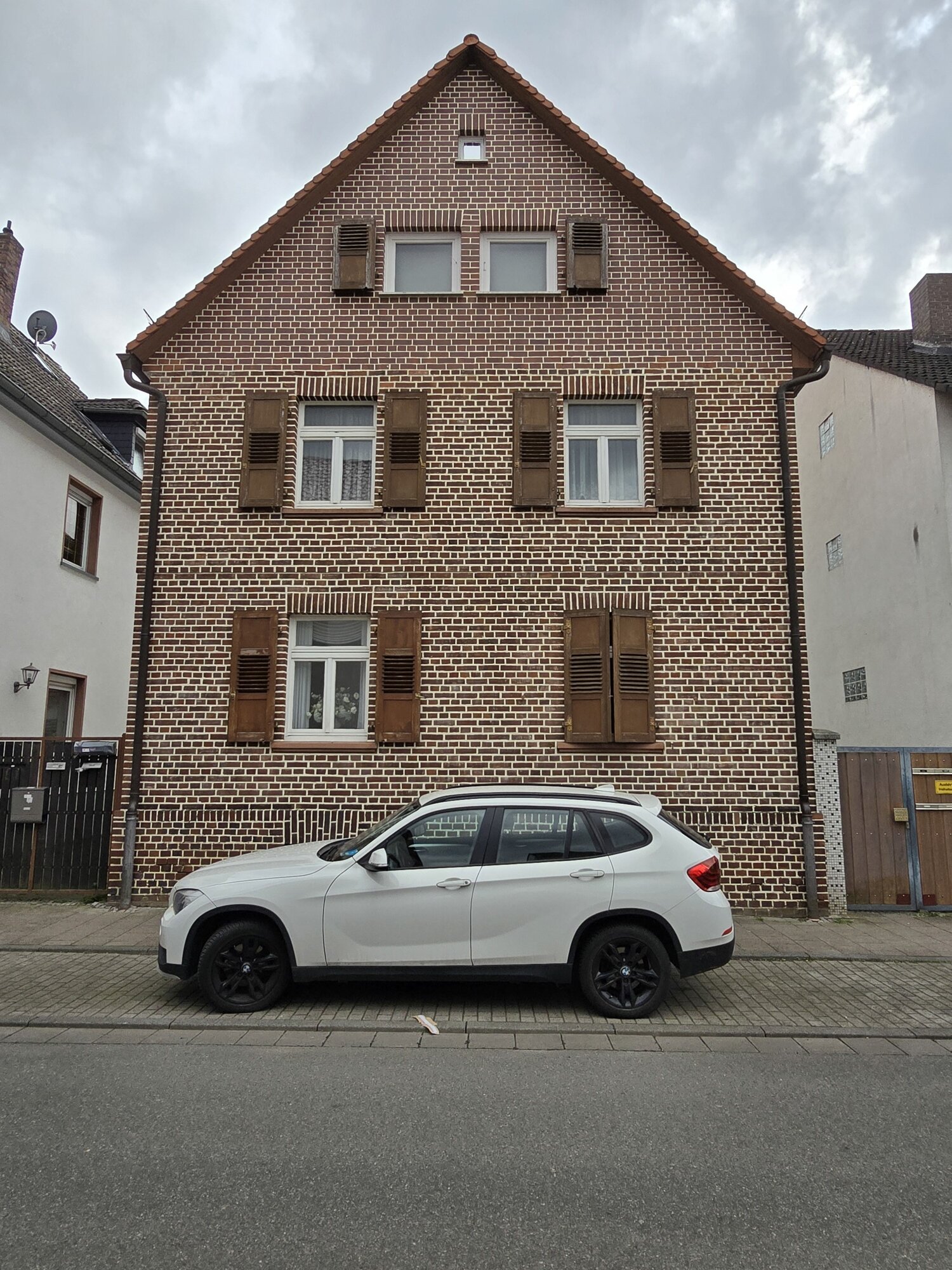 Mehrfamilienhaus zum Kauf 639.000 € 11 Zimmer 200 m²<br/>Wohnfläche 341 m²<br/>Grundstück Alt-Eberstadt Darmstadt / Eberstadt 64297