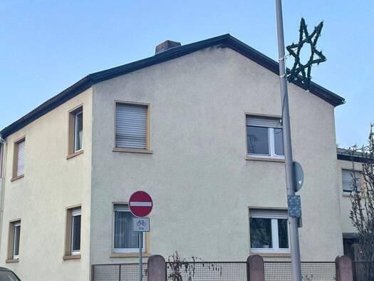 Mehrfamilienhaus zum Kauf 445.000 € 9 Zimmer 153,7 m² 196 m² Grundstück Hattersheim Hattersheim am Main 65795