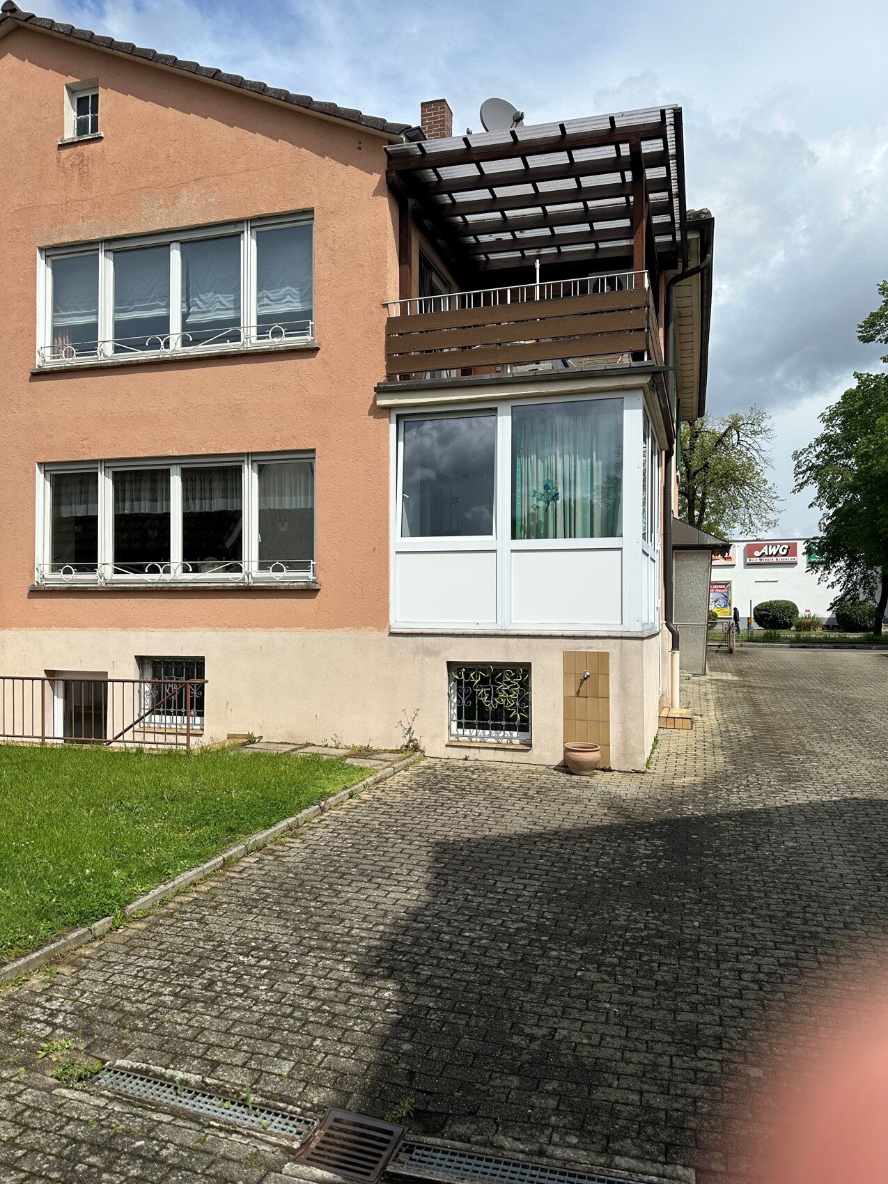 Mehrfamilienhaus zum Kauf 565.000 € 8 Zimmer 216 m²<br/>Wohnfläche 692 m²<br/>Grundstück Heitersheim Heitersheim 79423