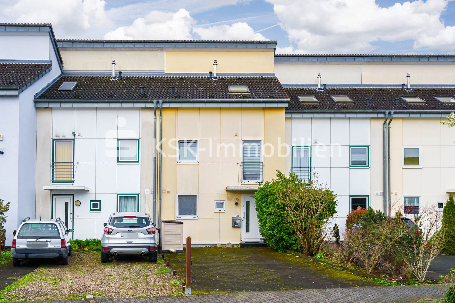 Reihenmittelhaus zum Kauf 465.000 € 4 Zimmer 125,9 m²<br/>Wohnfläche 242 m²<br/>Grundstück Wahllokal 210 Siegburg 53721