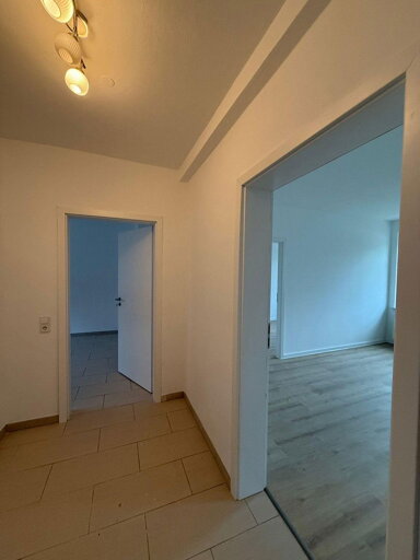 Wohnung zur Miete 550 € 2 Zimmer 60 m² 2. Geschoss Holzwiesenweg 4 Südliche Saale Hof 95028