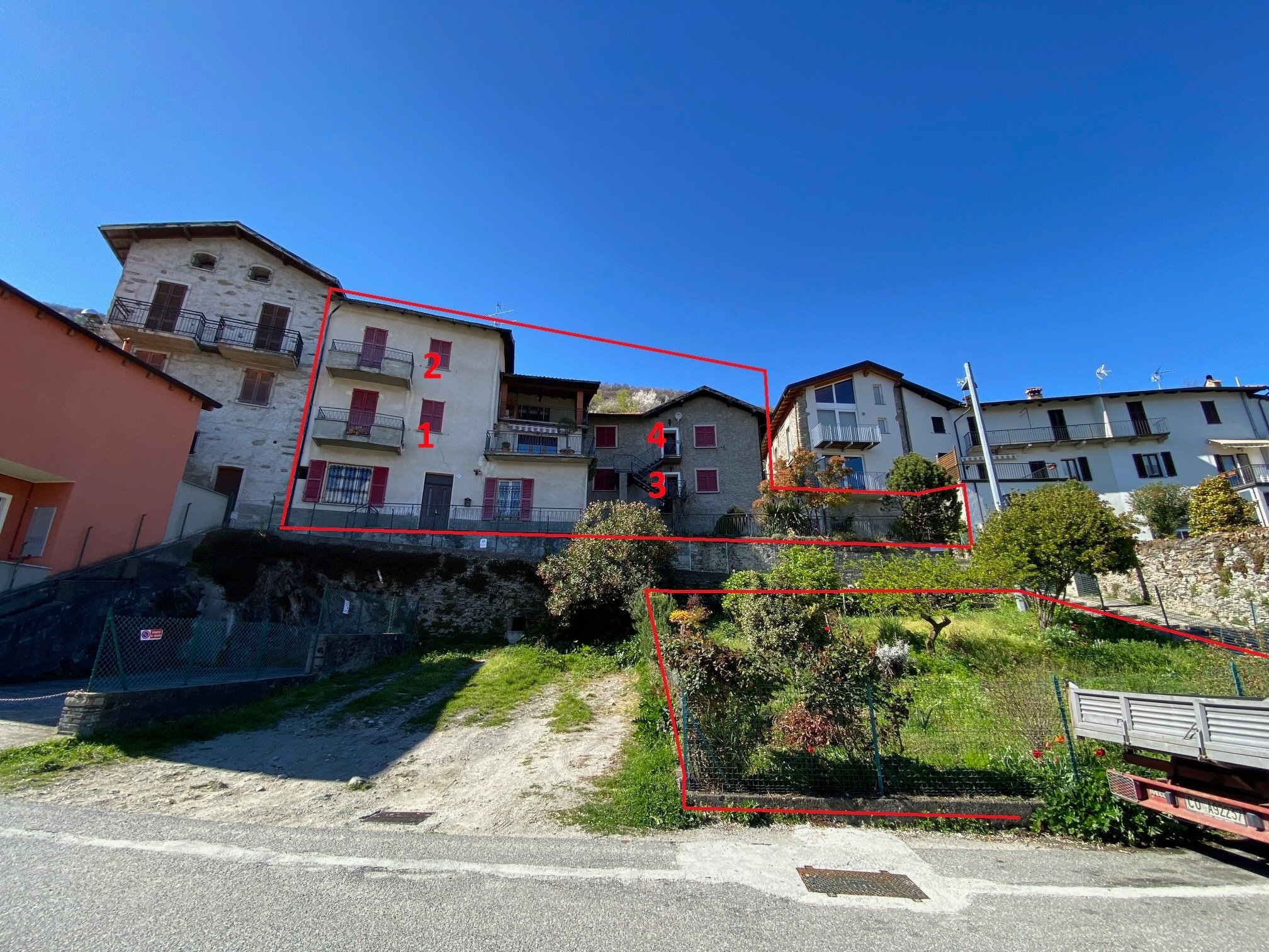 Haus zum Kauf 390.000 € 300 m² 500 m² Grundstück Menaggio-San Siro