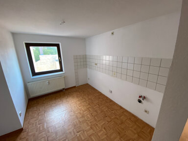 Wohnung zur Miete 285 € 2 Zimmer 57 m² Bahnhofstr. 92 Reichenbach Reichenbach, Vogtl 08468