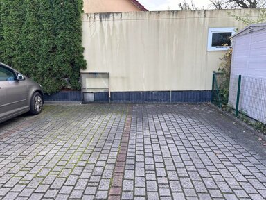 Garage/Stellplatz zur Miete provisionsfrei 50 € Feldschlösschen 8 Heide - Süd Halle 06120