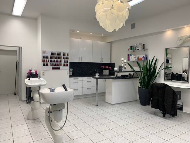 Laden zum Kauf 93.000 € 55 m² Verkaufsfläche Niederpleis Sankt Augustin 53757