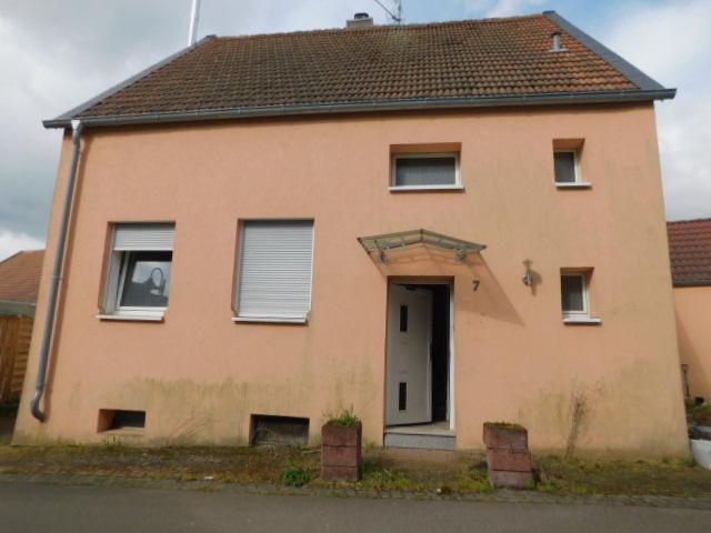 Einfamilienhaus zum Kauf 125.000 € 9 Zimmer 180 m²<br/>Wohnfläche 230 m²<br/>Grundstück Baumholder 55774