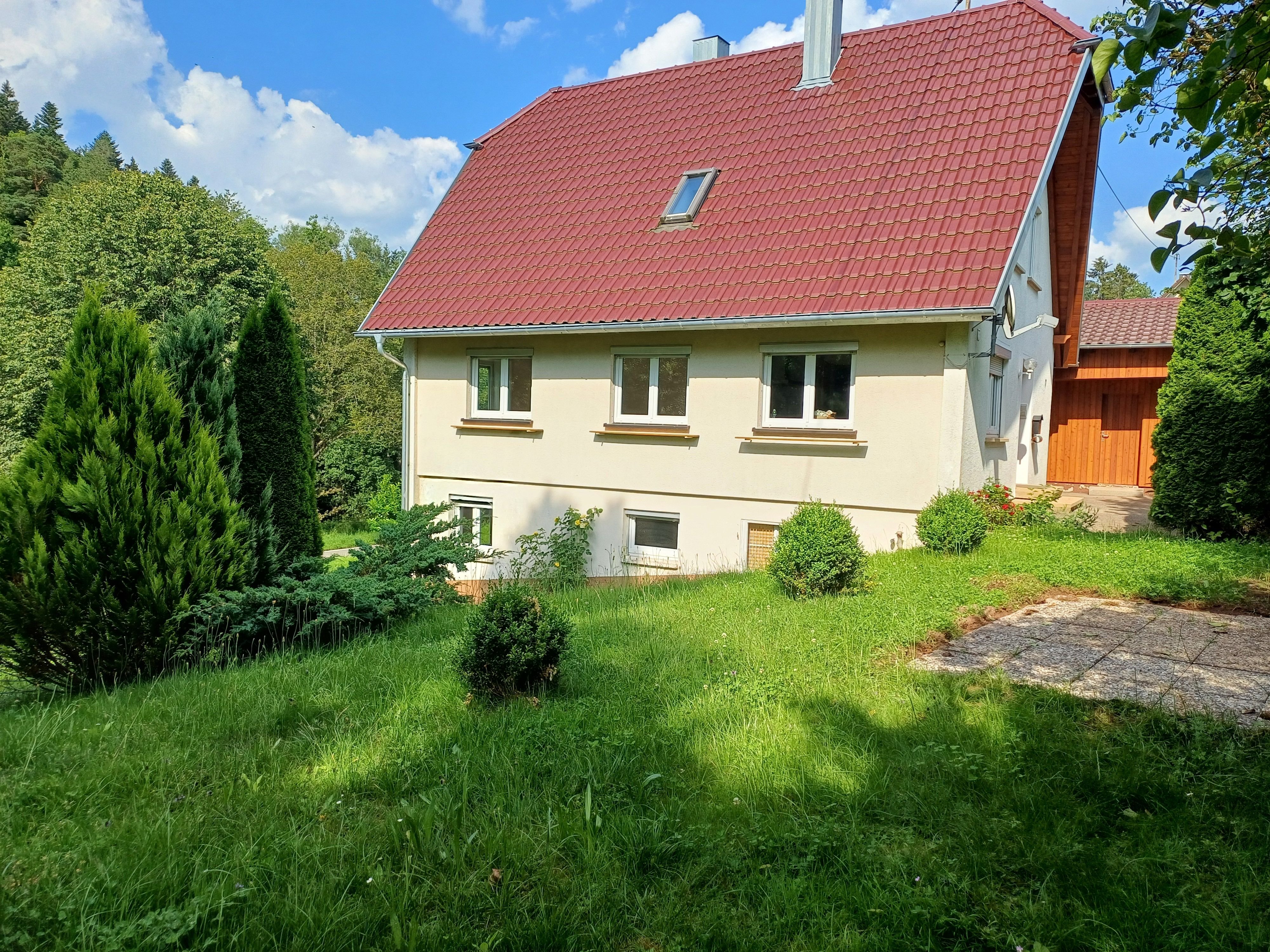 Einfamilienhaus zur Miete 980 € 125 m²<br/>Wohnfläche 700 m²<br/>Grundstück Ab sofort<br/>Verfügbarkeit Auweg 7 Vesperweiler Waldachtal 72178