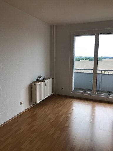 Wohnung zur Miete 300 € 2 Zimmer 50 m² 2. Geschoss frei ab 01.03.2025 Elsterwerdaer Str. 63 Großenhain Großenhain 01558