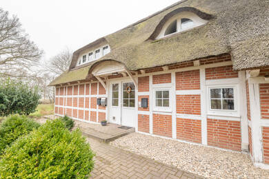 Mehrfamilienhaus zum Kauf 498.000 € 378 m² 6.645 m² Grundstück Basbeck Hemmoor 21745