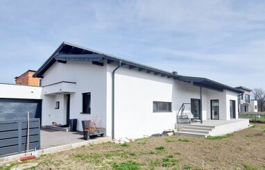 Einfamilienhaus zum Kauf 560.000 € 5 Zimmer 150,1 m² 975 m² Grundstück Taufkirchen an der Trattnach 4715