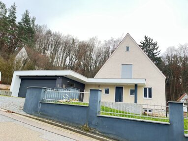 Einfamilienhaus zur Miete 1.300 € 5 Zimmer 123 m² 1.229 m² Grundstück frei ab 01.05.2025 Brunnenstraße 38 Wolfstein Neumarkt in der Oberpfalz 92318