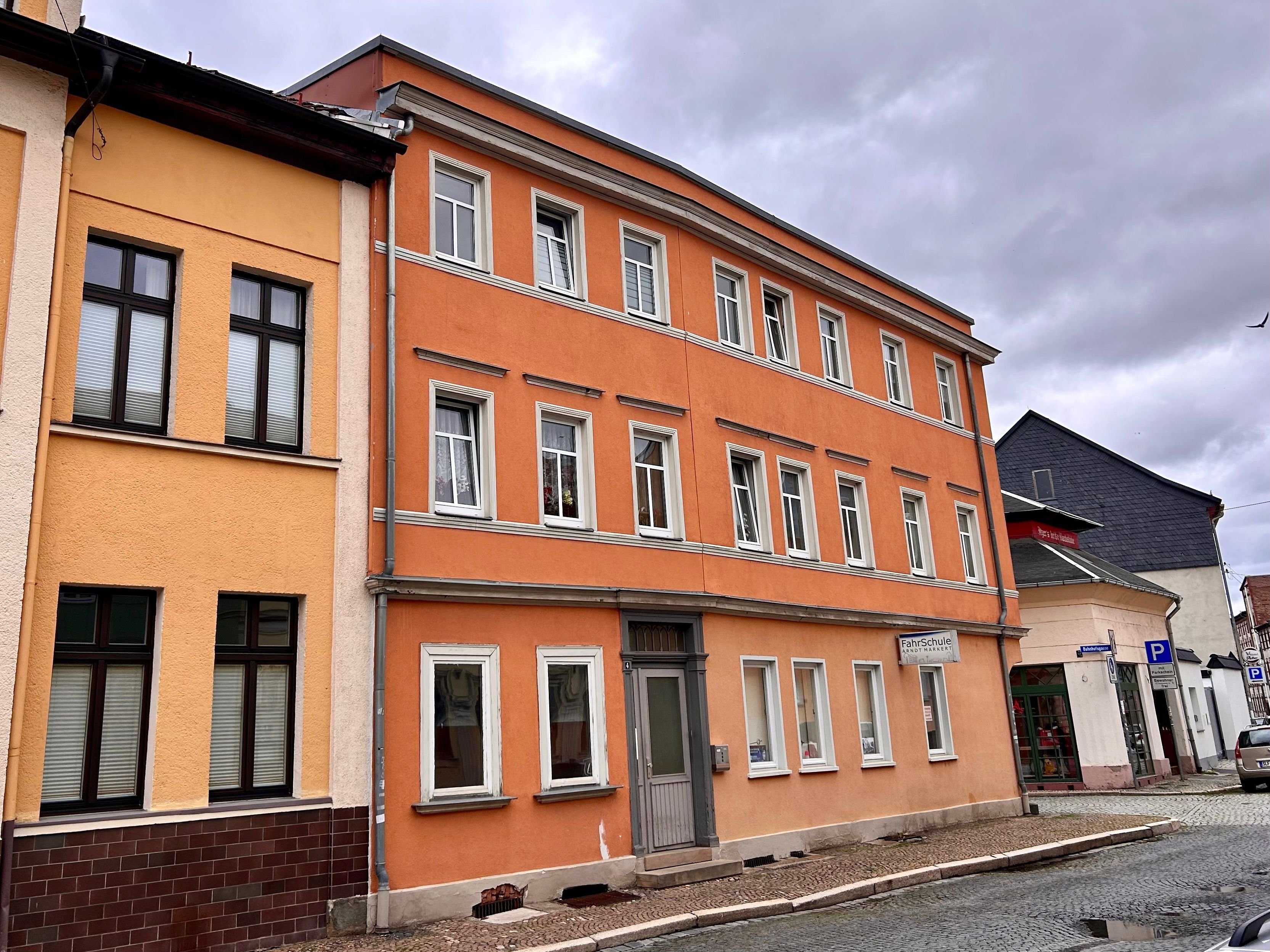 Mehrfamilienhaus zum Kauf 239.000 € 8 Zimmer 183 m²<br/>Wohnfläche 117 m²<br/>Grundstück ab sofort<br/>Verfügbarkeit Zentrum Rudolstadt 07406