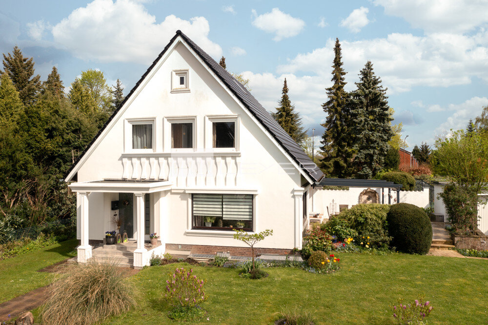 Einfamilienhaus zum Kauf 849.000 € 4,5 Zimmer 114 m²<br/>Wohnfläche 912 m²<br/>Grundstück Burgtor / Stadtpark Lübeck / Sankt Gertrud 23568