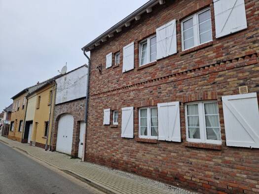 Einfamilienhaus zum Kauf provisionsfrei 319.000 € 4 Zimmer 150 m² 641 m² Grundstück Kofferen Linnich 52441