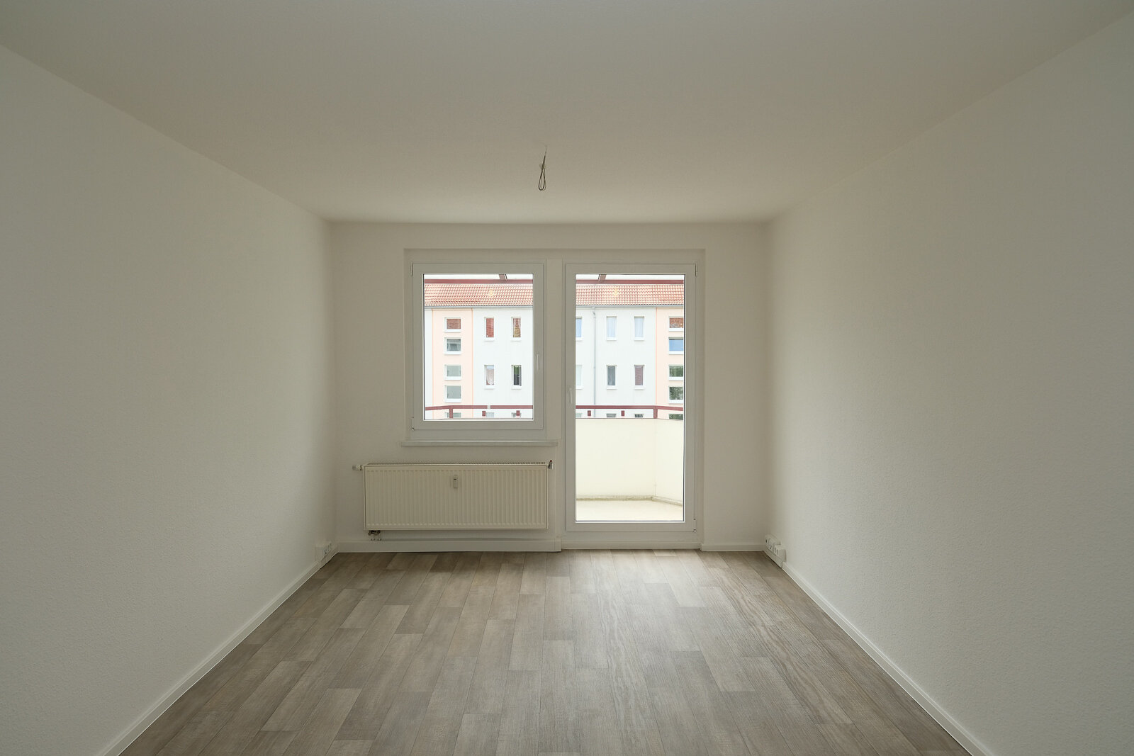 Wohnung zur Miete 349 € 3 Zimmer 57,7 m²<br/>Wohnfläche 3.<br/>Geschoss Albert-Einstein-Straße 7 Wasserberg - Nord Freiberg 09599