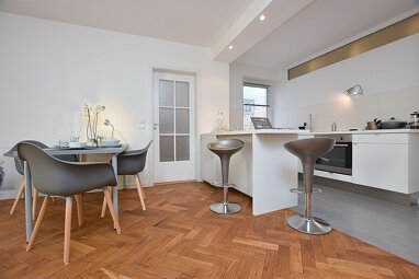 Wohnung zur Miete Wohnen auf Zeit 1.690 € 2 Zimmer 57 m² frei ab sofort Rotebühl Stuttgart 70197