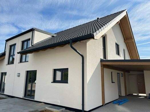 Doppelhaushälfte zur Miete 2.150 € 5 Zimmer 150 m² 370 m² Grundstück frei ab 01.04.2026 Auenstein Ilsfeld 74360