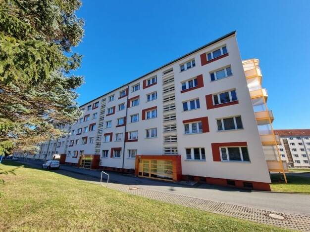 Wohnung zur Miete 263 € 2 Zimmer 47,9 m² 2. Geschoss frei ab sofort Schulstraße 15 i Lichtenstein 09350