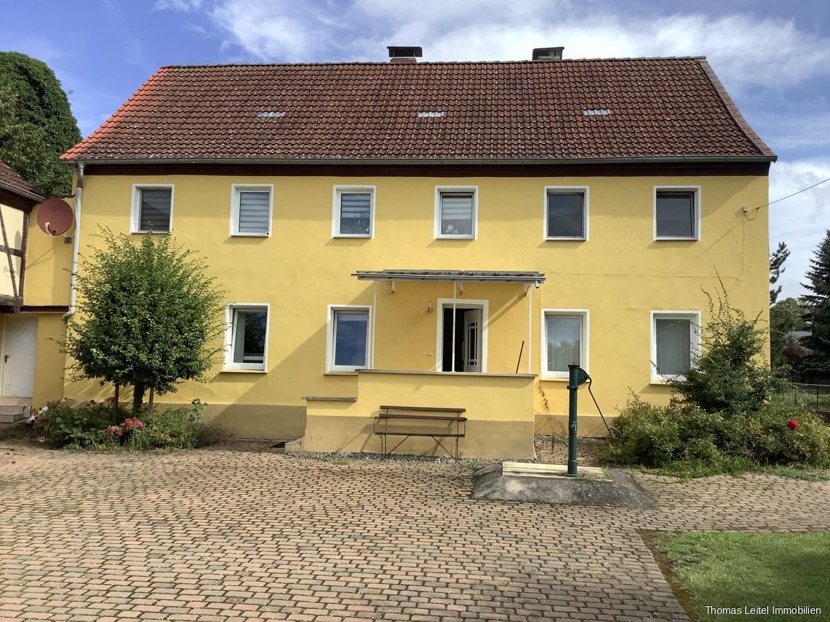 Mehrfamilienhaus zum Kauf als Kapitalanlage geeignet 178.500 € 6 Zimmer 200 m²<br/>Wohnfläche 1.700 m²<br/>Grundstück Lindenstraße 3 Dreileben Wanzleben 39164