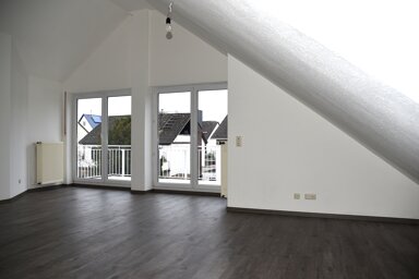 Wohnung zur Miete 560 € 1,5 Zimmer 40 m² 2. Geschoss frei ab sofort Dreieichenhain Dreieich 63303