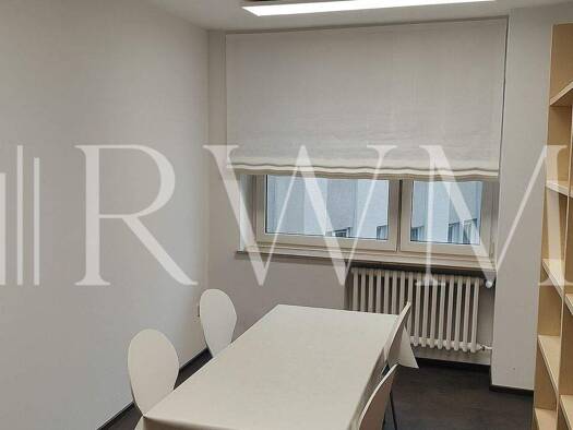 Bürofläche zur Miete 438 € 14 m² Bürofläche Süd Stuttgart-Mitte 70178