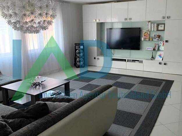 Haus zum Kauf 790.000 € 9 Zimmer 330 m² 2.427 m² Grundstück Düllstadt Schwarzach am Main 97359