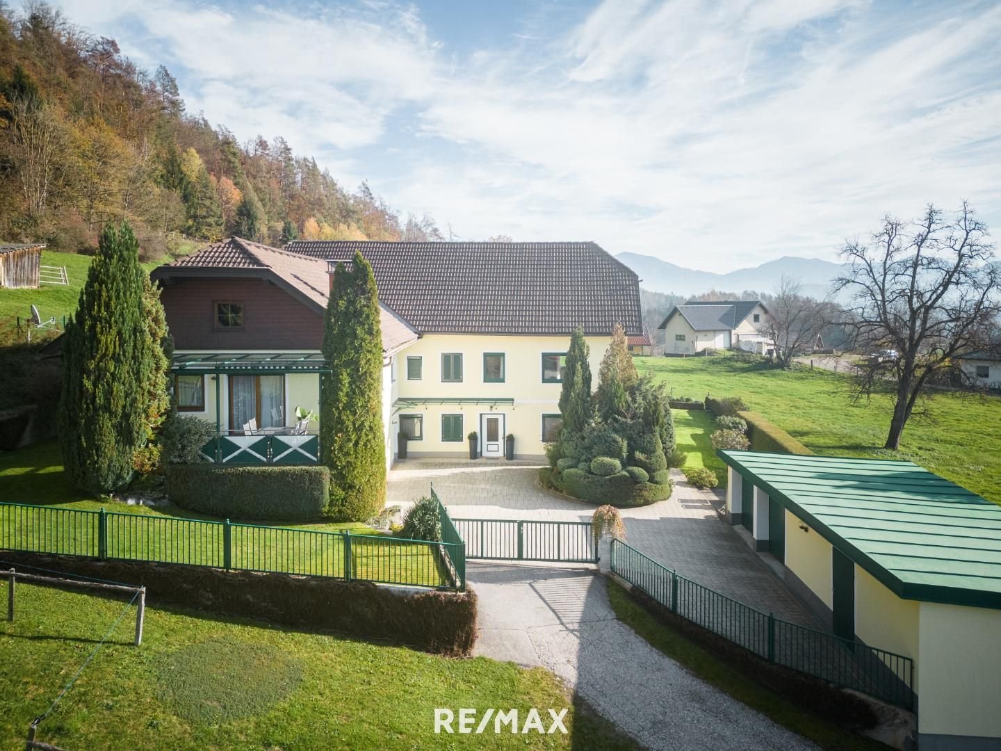 Einfamilienhaus zum Kauf 449.000 € 260 m²<br/>Wohnfläche 1.300 m²<br/>Grundstück Greuth 9121